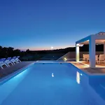 Gorgeous In Apartament *